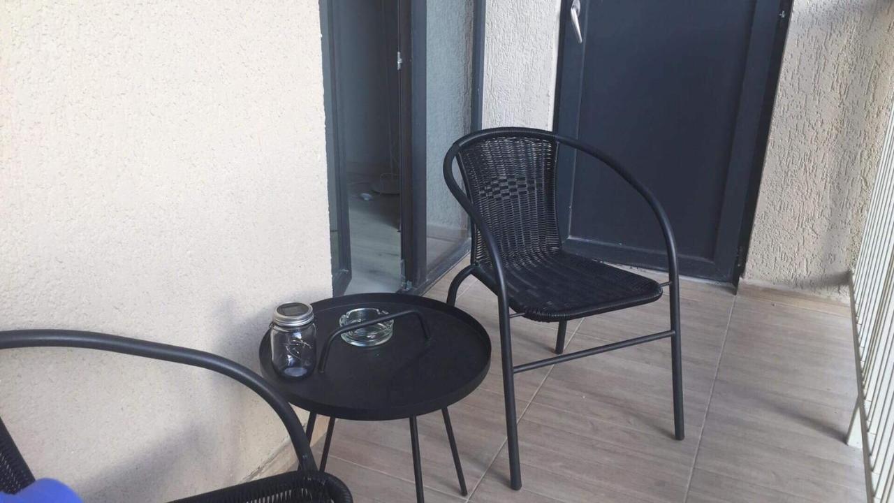 Sol'S M2 White Modern Apartments Tbilisi Eksteriør bilde
