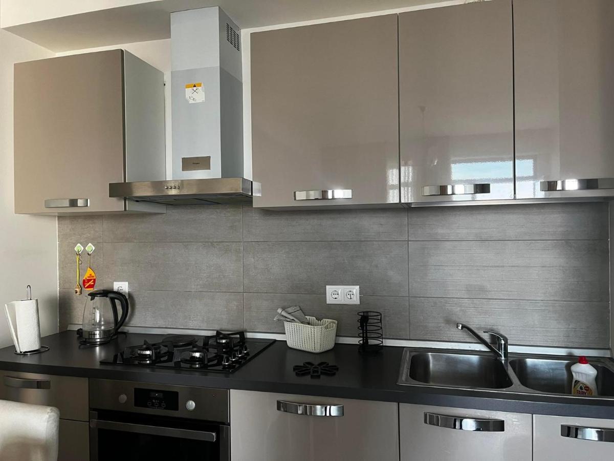 Sol'S M2 White Modern Apartments Tbilisi Eksteriør bilde