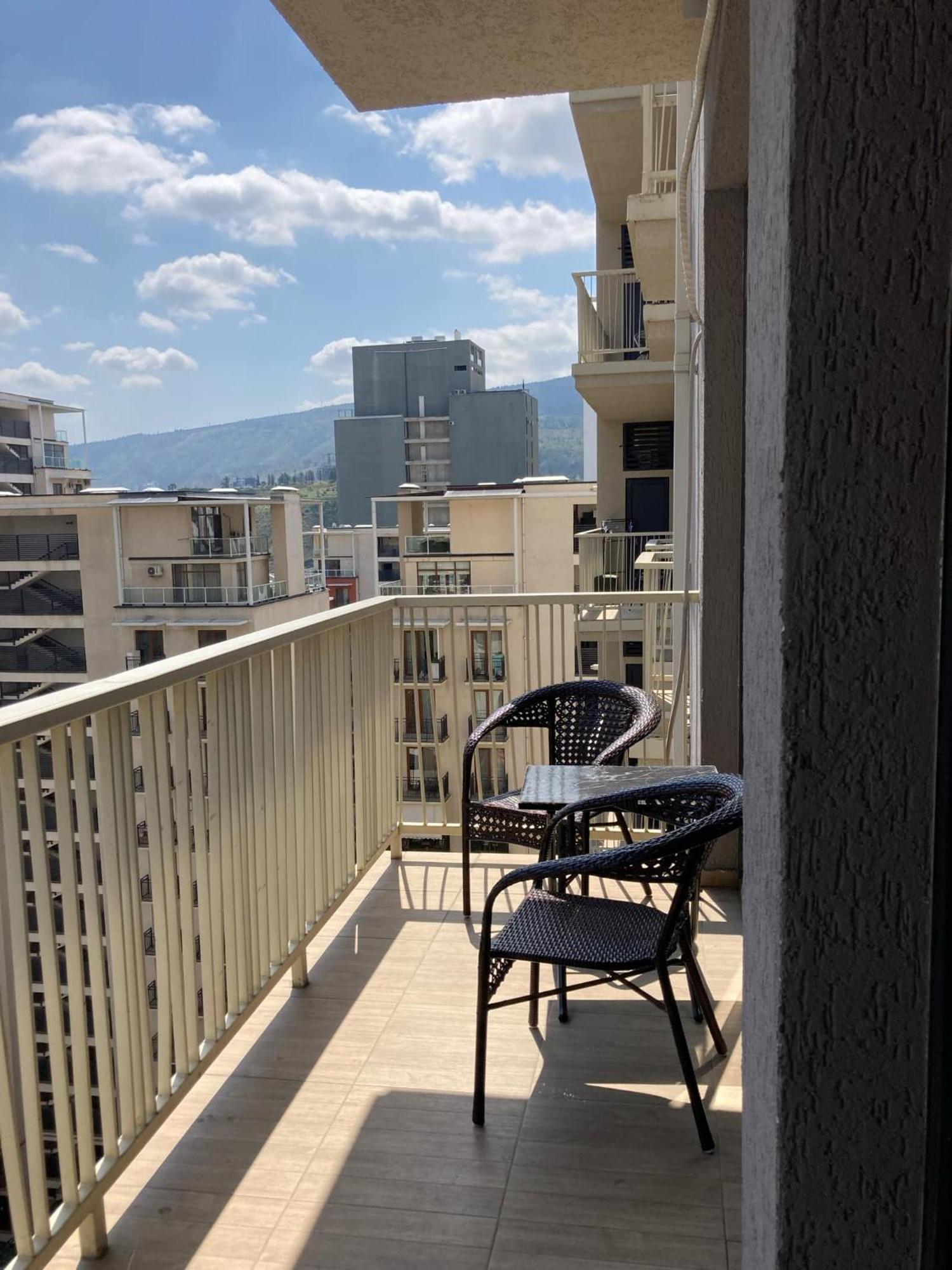 Sol'S M2 White Modern Apartments Tbilisi Eksteriør bilde