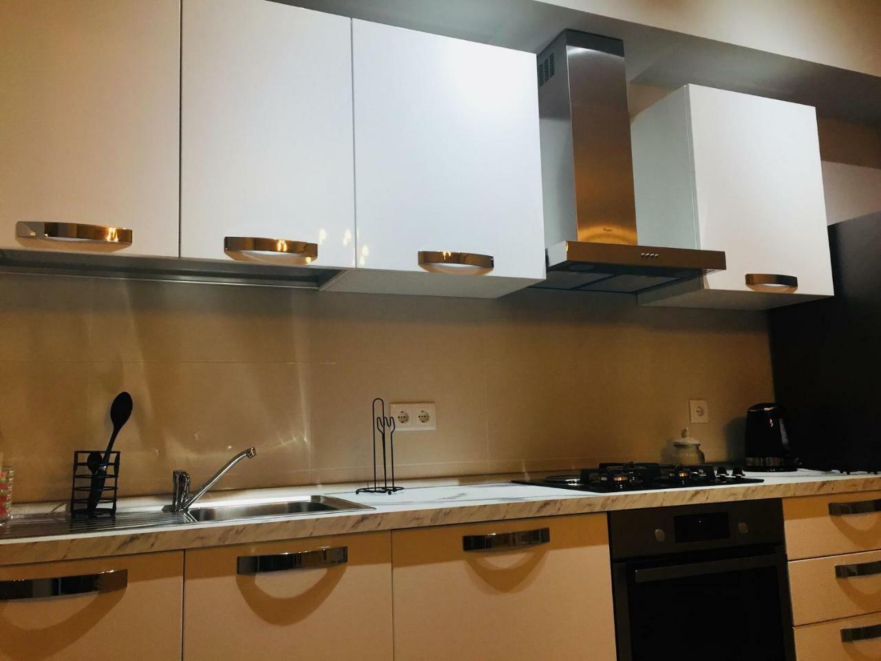 Sol'S M2 White Modern Apartments Tbilisi Eksteriør bilde